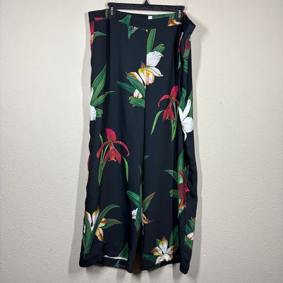 Chico's 3.5 / 18 Floral Wide Pants Black Elastic Waist Pull On Side Pocket - Picture 2 of 10